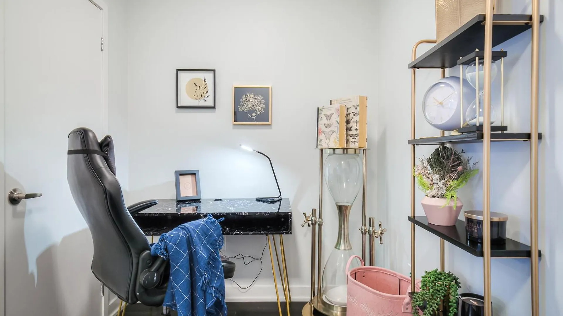 Elegant 2Br, Accommodates 8, Free Parking, Near Cn Tower Toronto Apartamento