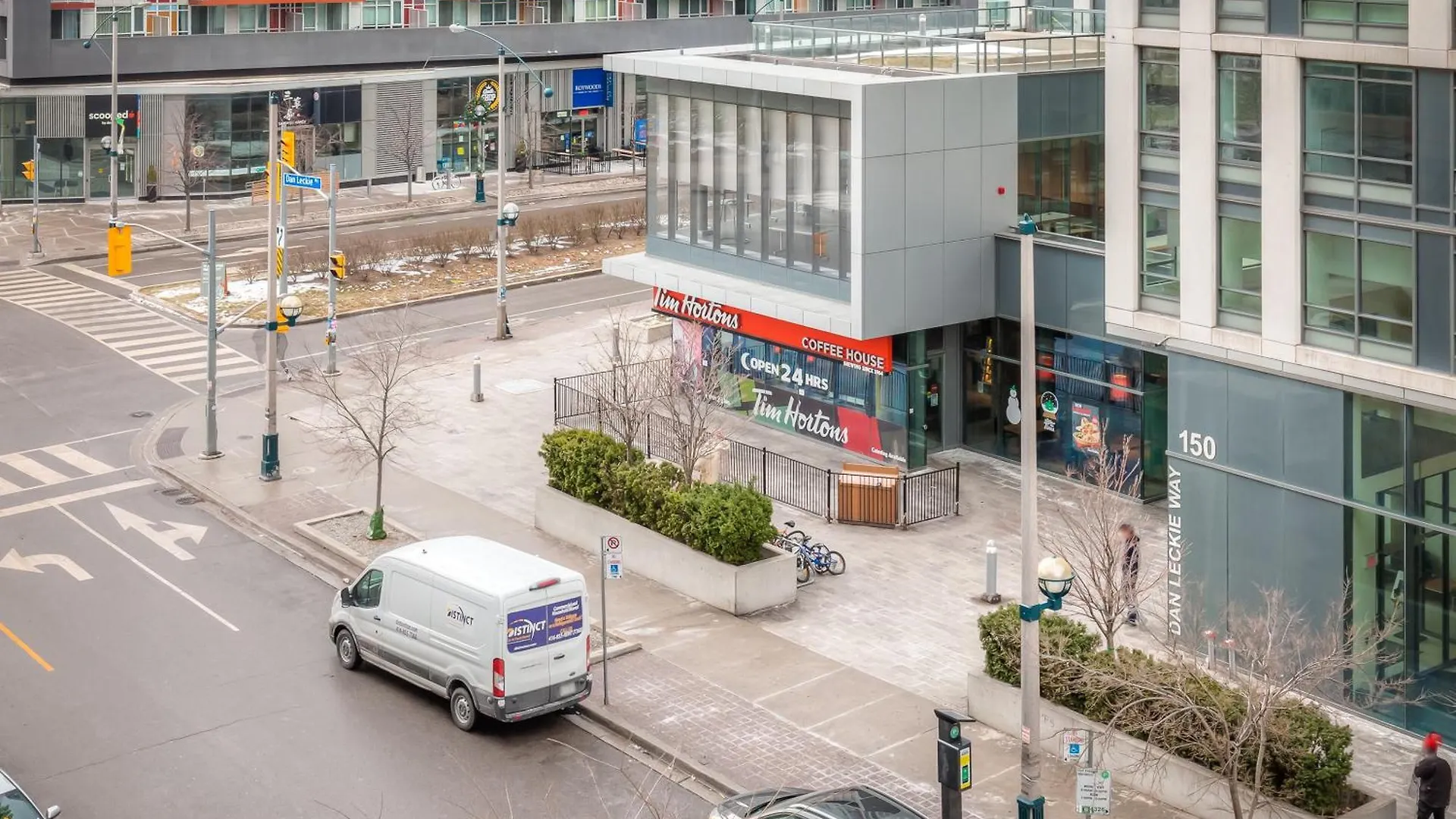 Elegant 2Br, Accommodates 8, Free Parking, Near Cn Tower Toronto 0*,  Canadá